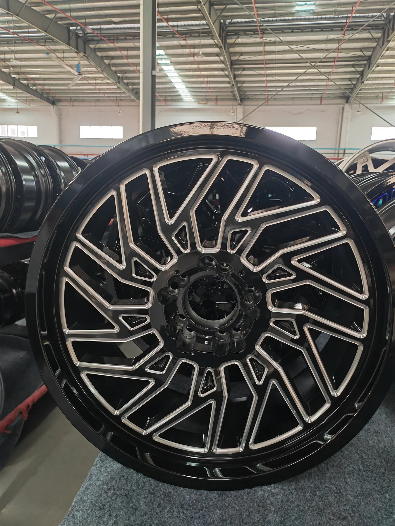 锻造铝合金轮毂